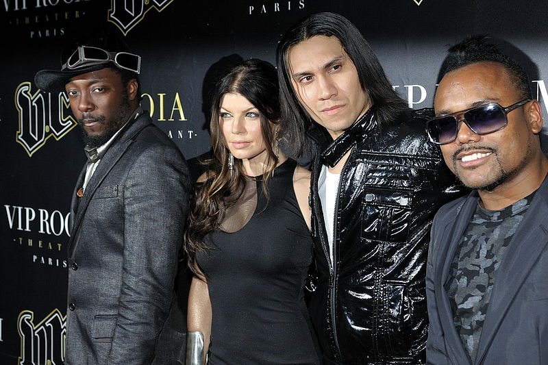 800px Les Black Eyed Peas en concert au VIP Room Paris 3 1 - Ateez Store